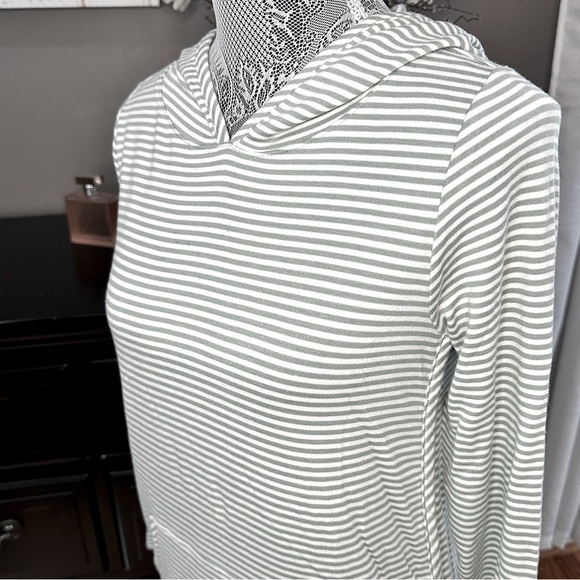 Market & Spruce Sage White Striped Lightweight Hoodie Size S - Picture 4 of 13